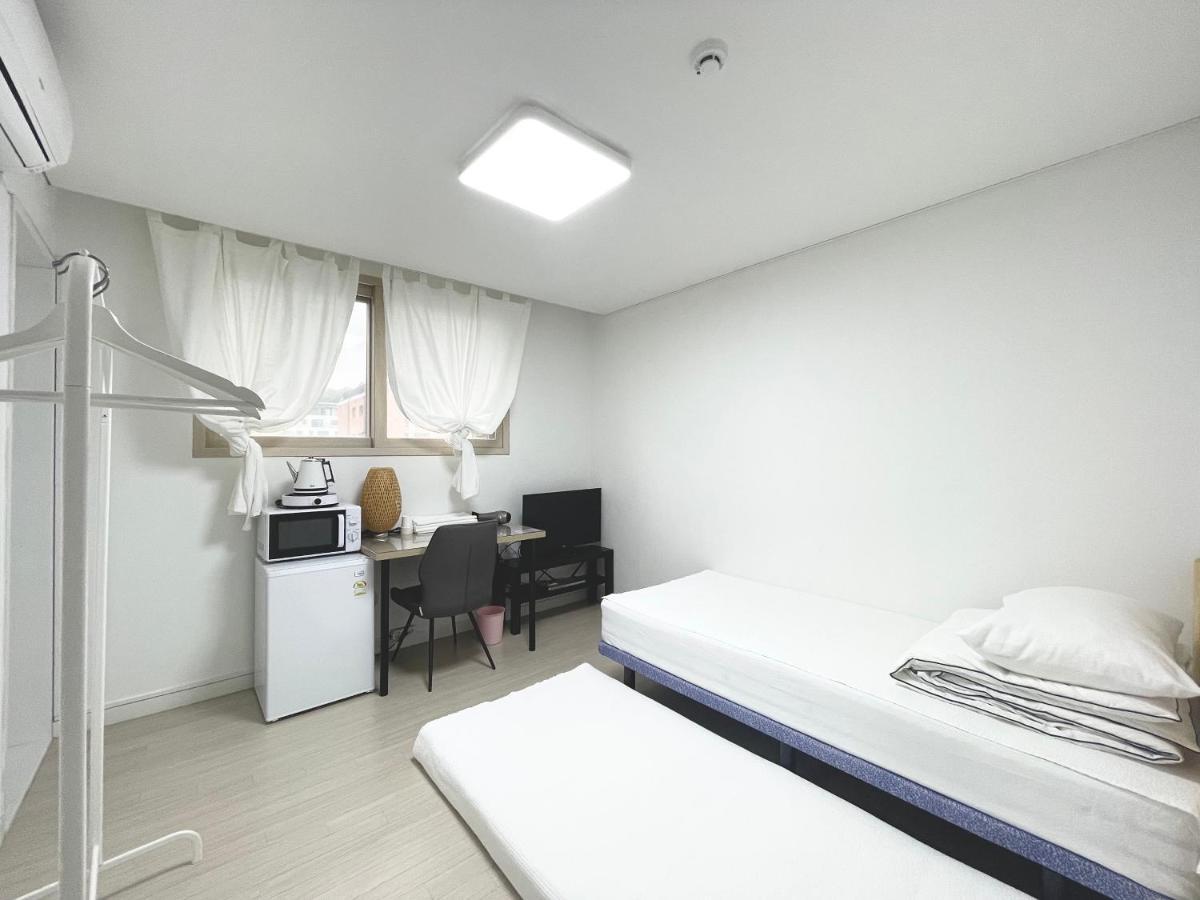Airport Guesthouse Ko-In Incheon Bagian luar foto
