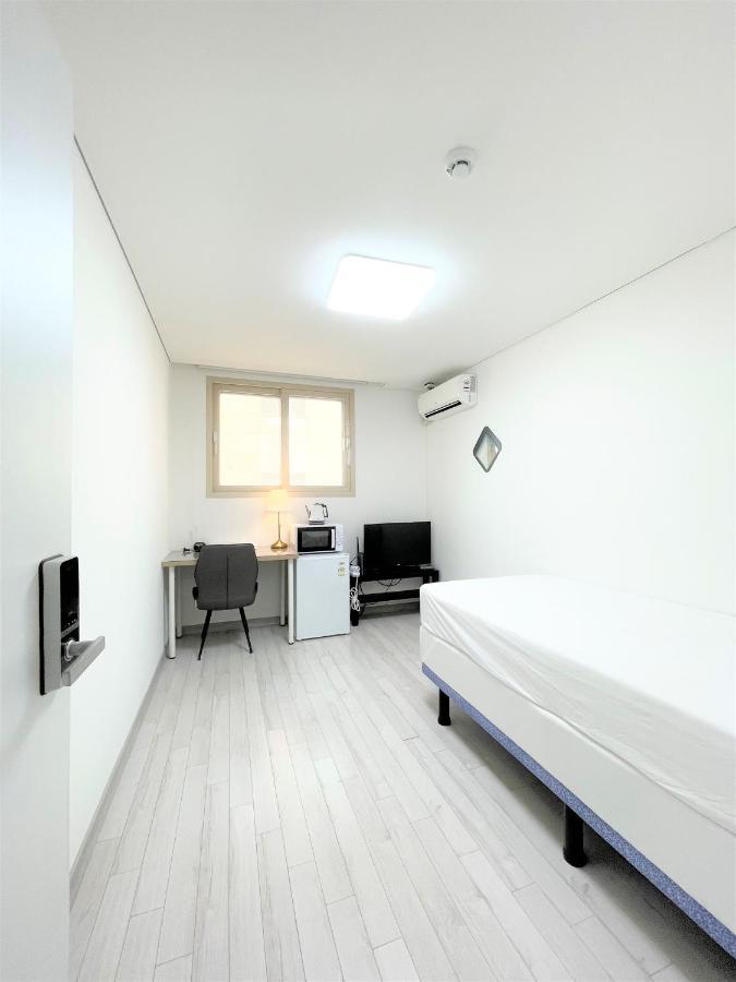 Airport Guesthouse Ko-In Incheon Bagian luar foto