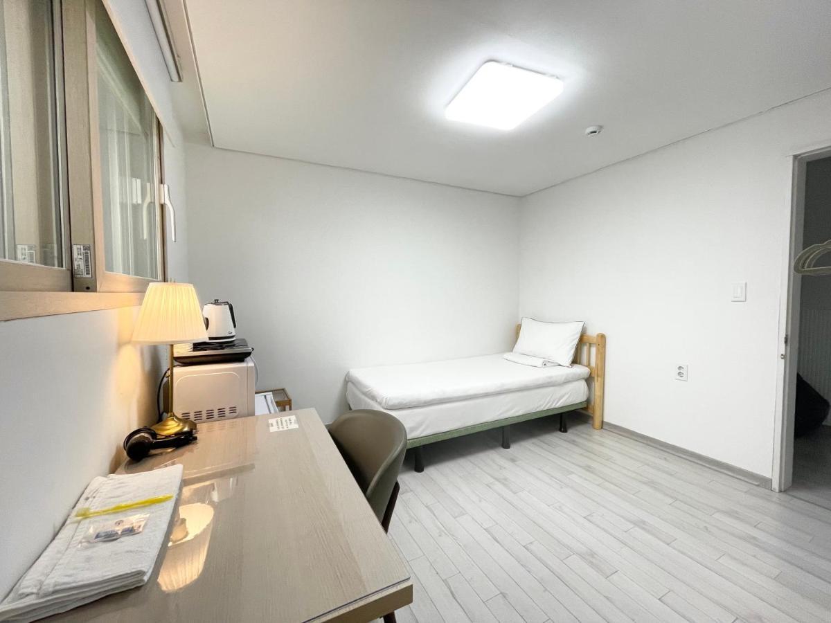 Airport Guesthouse Ko-In Incheon Bagian luar foto